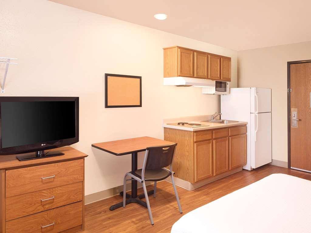 Extended Stay America Select Suites - Cleveland - Mentor Room photo